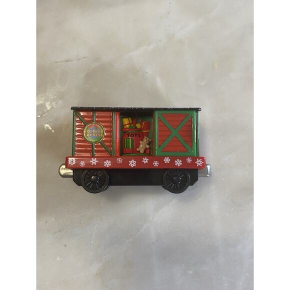 Thomas & Friends Take N Play Along Die Cast Holiday Box Car 2003 - Picture 2 of 6